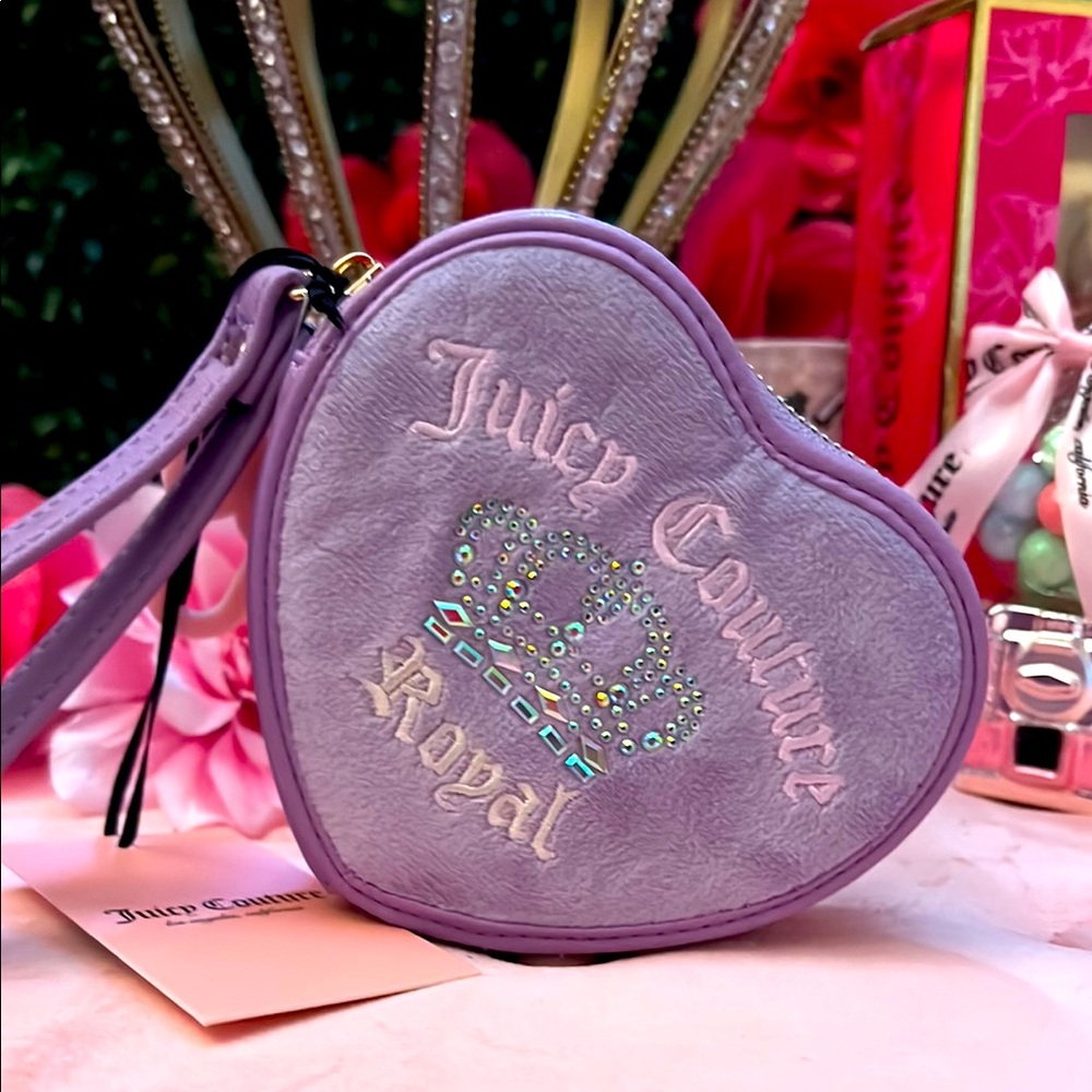 🩷🍒Juicy couture royal heart wallet